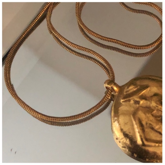 ✨Authentic Vintage CHANEL COCO Mademoiselle Pendant Gold Necklace - Picture 6 of 10